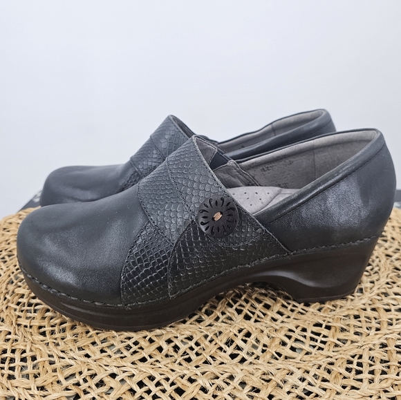 Sanita Gray Clogs Size 39 - Picture 13 of 15